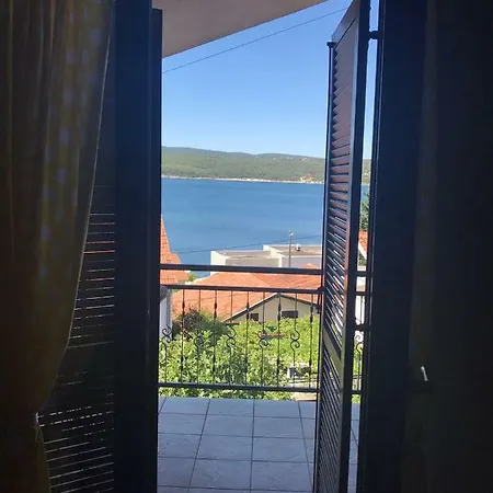 Apartman Lucija * Kruševo