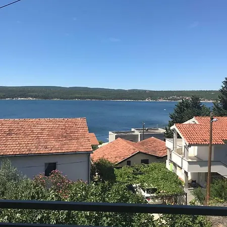 Apartman Lucija *
