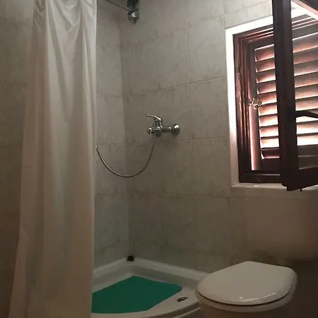 Apartman Lucija *