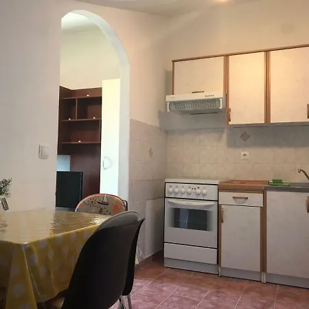 Apartman Lucija 아파트